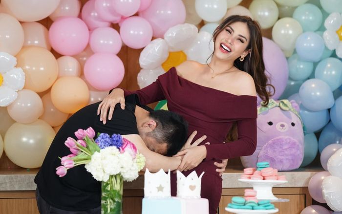 Siêu mẫu Võ Hoàng Yến bật mí tên thân mật của con gái đầu lòng