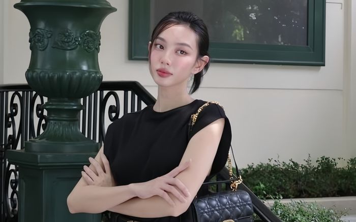 Tủ đồ xuống phố bạc tỉ của Hoa hậu Thùy Tiên
