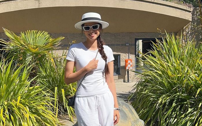 Phạm Hương có động thái thu hút netizen giữa tin đồn mang bầu lần ba