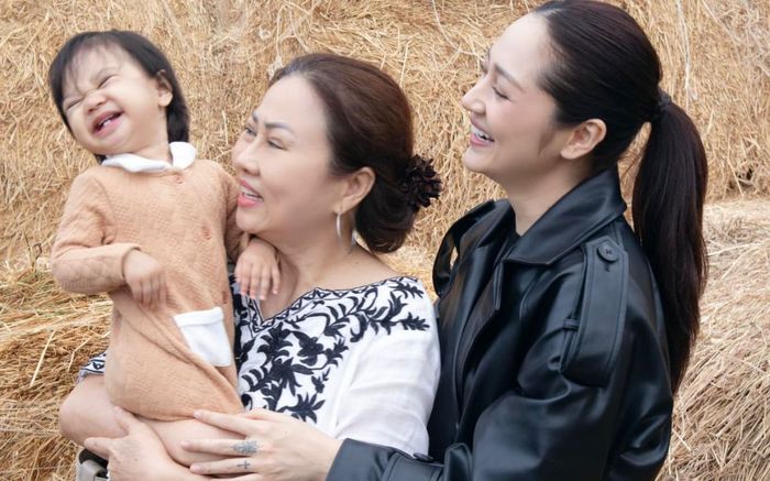 Bảo Anh nói gì về việc công khai con gái để PR sản phẩm?