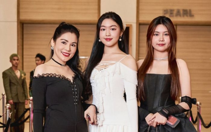 Con gái Quyền Linh mang túi xách 100 triệu dự sự kiện