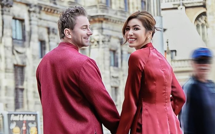 Minh Tú bỏ mặc hôn phu trong ngày trọng đại