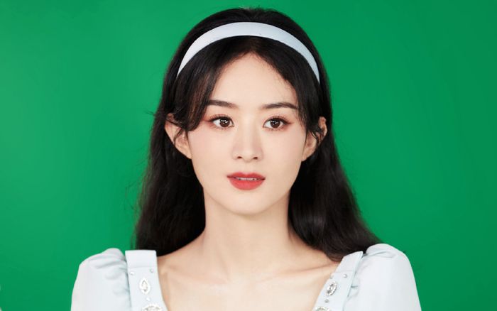 Triệu Lệ Dĩnh lập kỷ lục vô tiền khoáng hậu, chính thức đánh bại Lưu Diệc Phi - Dương Mịch