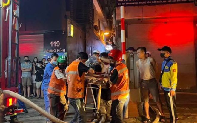 Hà Nội: Cháy nhà trọ trong ngõ nhỏ lúc đêm muộn, 14 người thiệt mạng