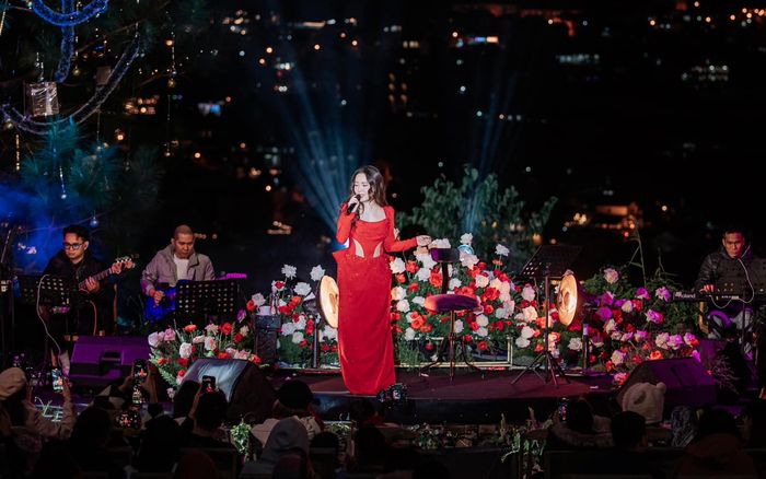 Nữ ca sĩ Việt ở ẩn hơn chục năm, nay tái xuất showbiz được mời đi hát liên tục