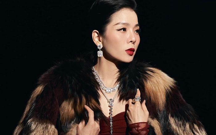 Lệ Quyên chuẩn 'phú bà Vbiz', đầu tư túi tiền tỷ chỉ để dạo phố