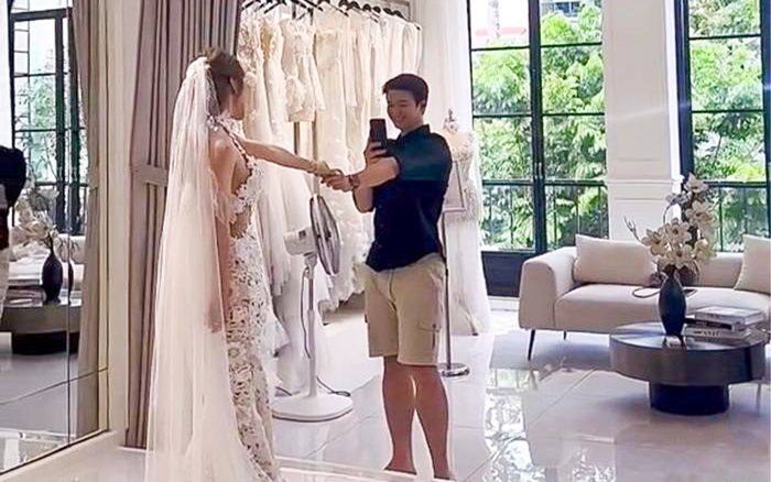 Huỳnh Anh và Bạch Lan Phương đi thử váy cưới