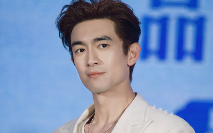 Lâm Canh Tân công khai 'bé cưng' siêu đáng yêu giữa tin về chung nhà với Triệu Lệ Dĩnh