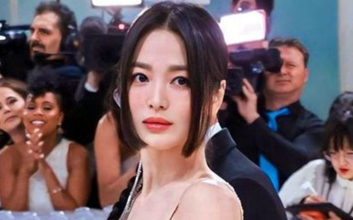 Song Hye Kyo kỷ niệm một năm công khai mối quan hệ đặc biệt với nhân vật đình đám nhất nhì KBiz
