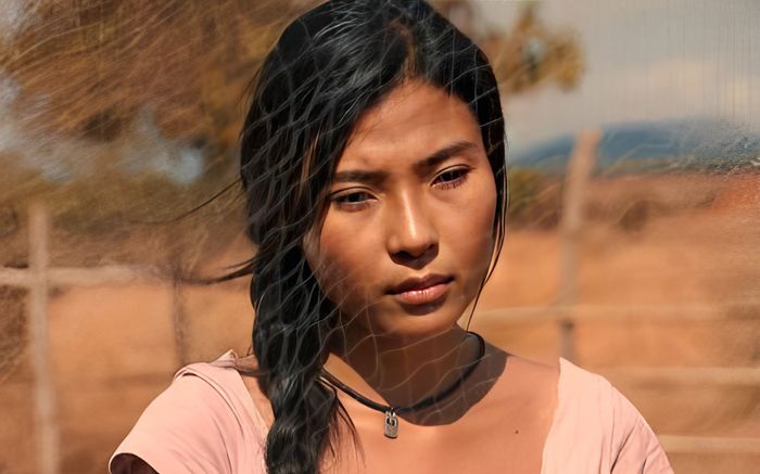 Là nữ thần vạn người mê, Thúy Diễm cũng có lúc đen nhẻm, quê mùa thế này