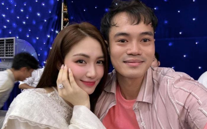 Hoà Minzy 'xinh như công chúa' đón tuổi mới, Văn Toàn nói 1 từ liền gây chú ý