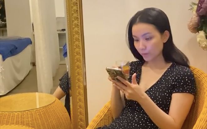 Hoa hậu Thùy Lâm tiết lộ bị khủng hoảng tuổi 40
