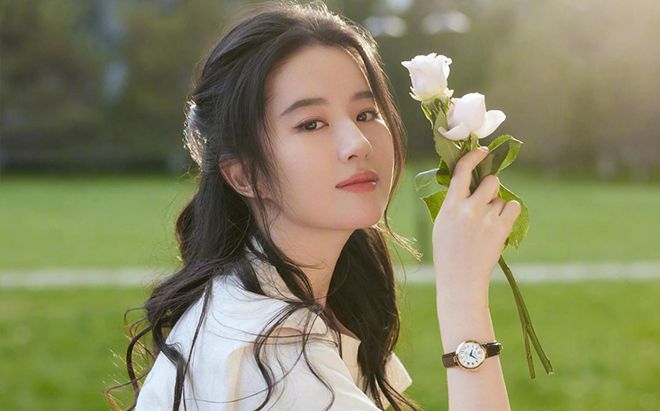 Lưu Diệc Phi chính thức thông báo tin trọng đại với ông xã, ngày về chung nhà đã không còn xa