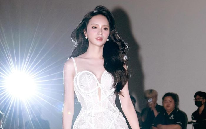 Đẹp Khen - Xấu Chê: Hương Giang tỏa sáng với váy cưới, Lệ Quyên có tiến bộ