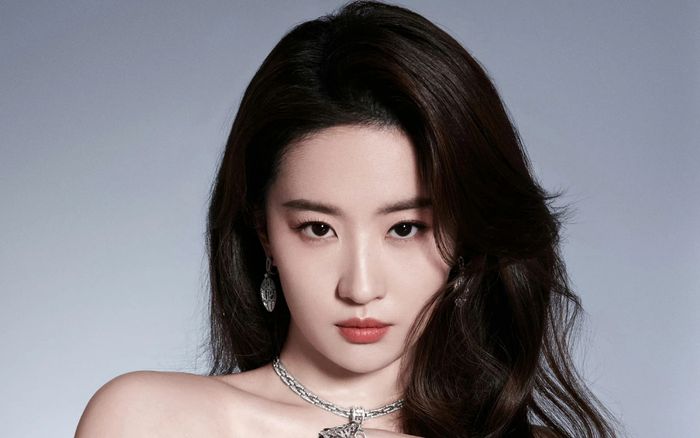 Lưu Diệc Phi hiện hình khi thiếu photoshop, có còn xứng danh 'Thần tiên tỷ tỷ'?