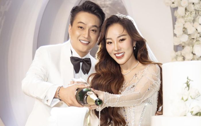 Vợ nam ca sĩ xác nhận mang thai con đầu lòng sau 2 tuần đám cưới