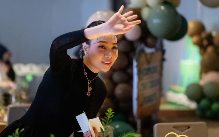 Vẻ đẹp mê đắm lòng người của Đàm Thu Trang sau 5 năm làm vợ Cường Đô La