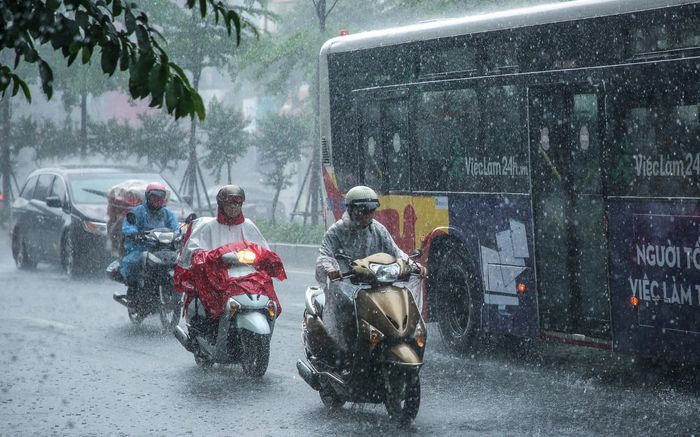Mưa dông ở miền Bắc kéo dài đến bao giờ?