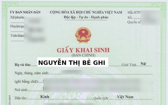 Người phụ nữ có tên chẳng trùng với ai, lấy chồng tên đặc biệt hơn