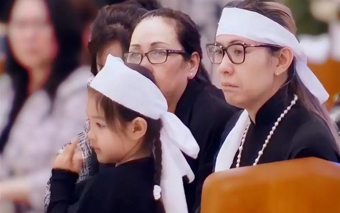 Bà xã Đức Tiến nghẹn ngào khi nhắc về kỉ niệm với người chồng quá cố