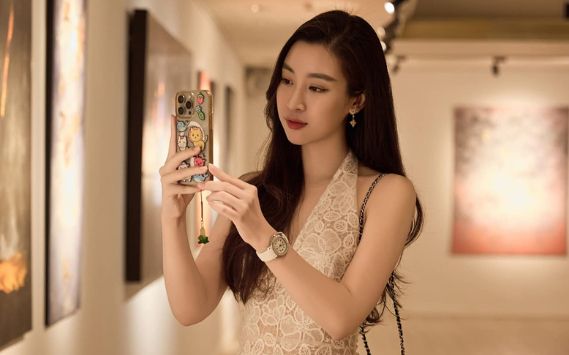 Đỗ Mỹ Linh đổi gu sau kết hôn, chồng thiếu gia đưa ra ý kiến ngoài mong đợi