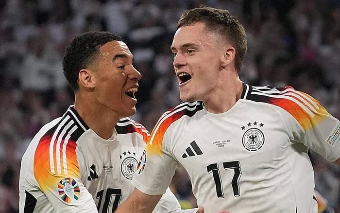 Tuyển Đức đáng sợ