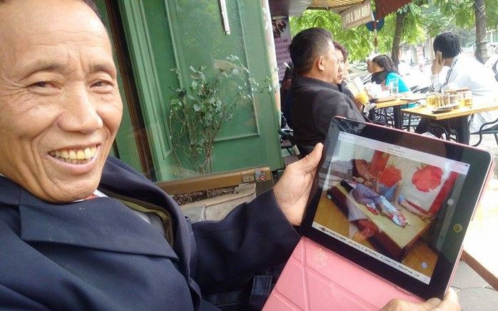 Người đàn ông có 8 vợ 27 con, luôn mong muốn gia đình hòa thuận và vui vẻ