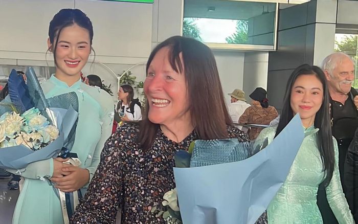 Hoa hậu Ý Nhi đón Chủ tịch Miss World đến Việt Nam