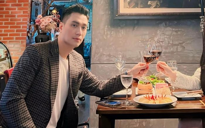 Được khuyên nên chọn người yêu độ tuổi 2K, Việt Anh trả lời thế nào?