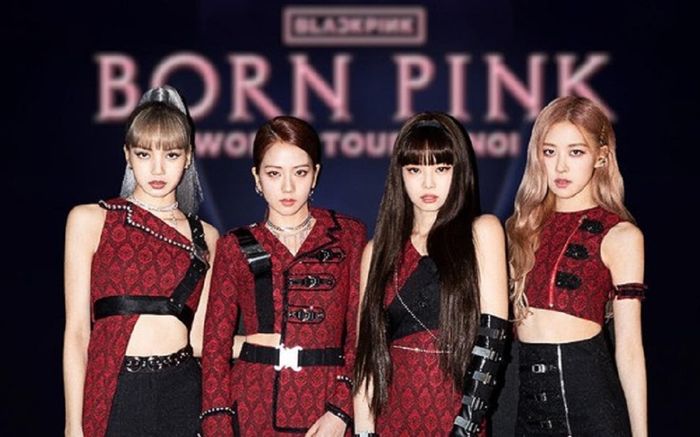BLACKPINK 'trở lại' Việt Nam