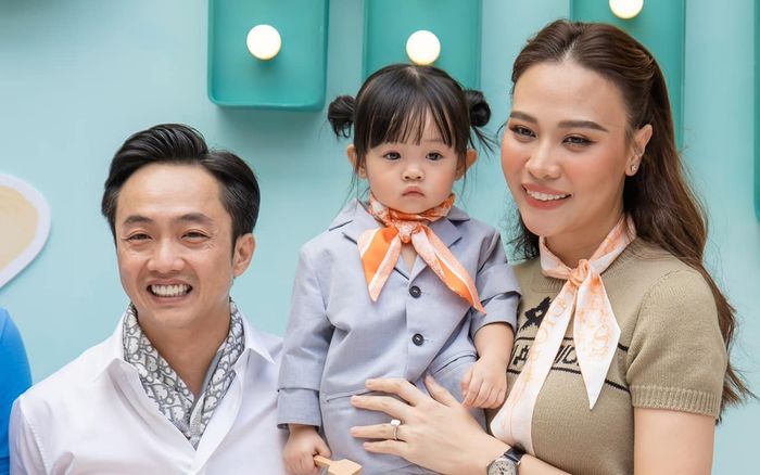 Nhan sắc thời trẻ cực phẩm của mẹ vợ Cường Đô La