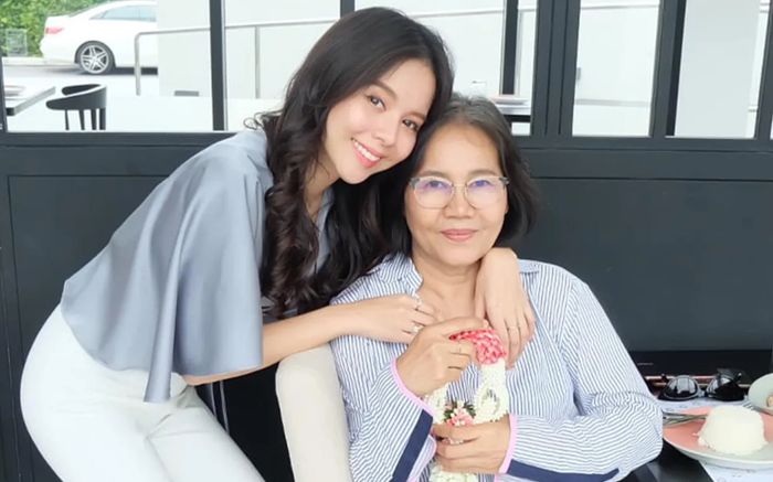 Nữ ca sĩ bỏ nhà ra đi vì cãi nhau mới mẹ ruột