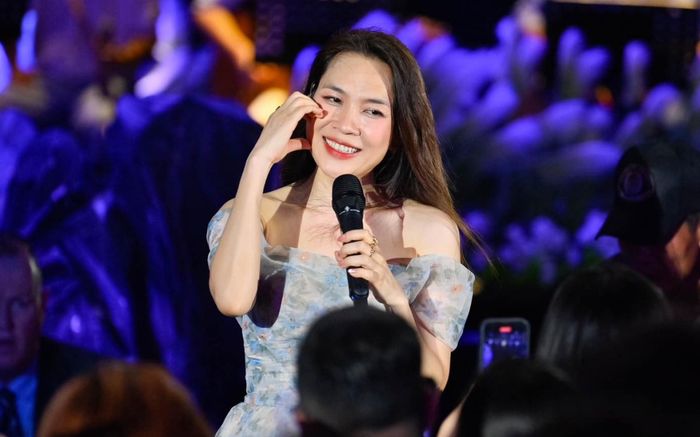 Mỹ Tâm 'kêu trời' khi fan yêu cầu hát ca khúc này trong liveshow ở Đà Nẵng