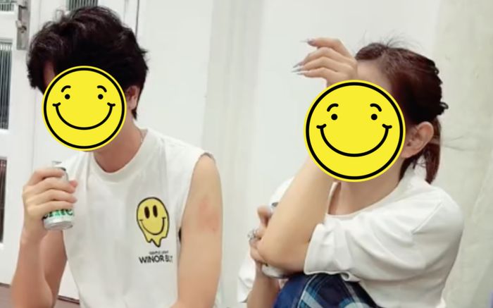 'Tóm dính' 1 cặp đôi Vbiz thân mật giữa tin đồn đang bí mật hẹn hò?