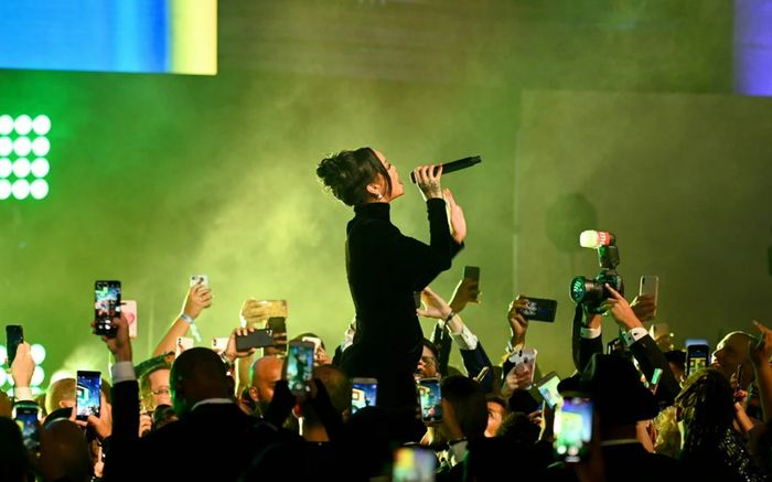 Nữ ca sĩ giàu nhất showbiz với tài sản khổng lồ: Danh tính chẳng xa lạ