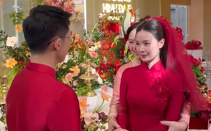 Midu cùng chồng thiếu gia lộ diện trong đám hỏi, hôn lễ được đầu tư hoành tráng