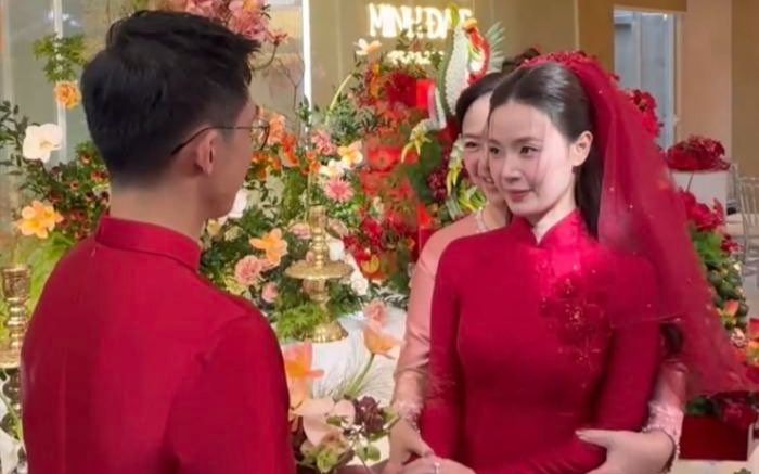 Thái độ nhà chồng thiếu gia đối với Midu trong lễ vu quy gây chú ý