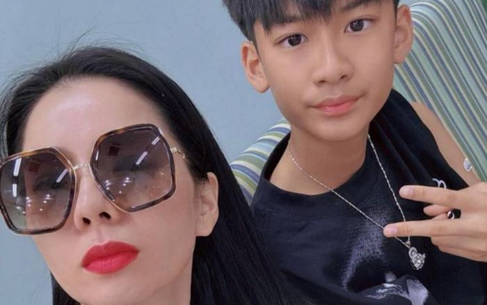 Con trai Lệ Quyên tận hưởng kì nghỉ hè đúng chuẩn 'con nhà giàu'