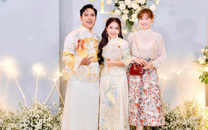 Nam ca sĩ Vbiz bí mật tổ chức lễ cưới, Hari Won và dàn sao đổ bộ chúc mừng