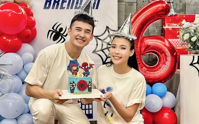 Thúy Diễm thông báo tin vui với con trai