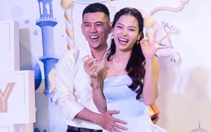 Phương Trinh Jolie bầu lần 3: Đẻ lần này xong là triệt sản luôn!