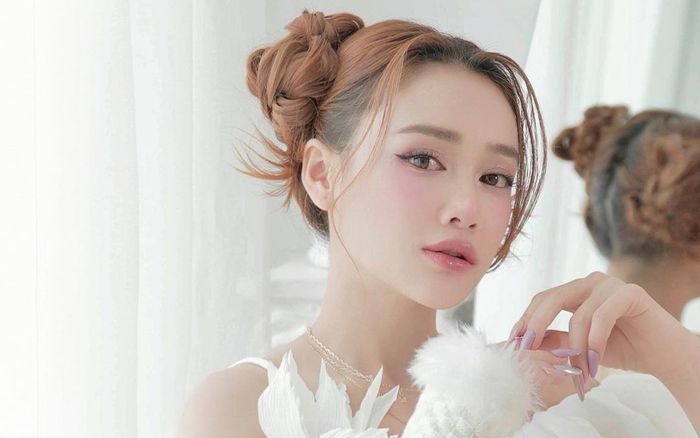 Nhã Phương chuyển hướng làm ca sĩ?