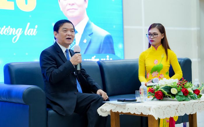 Sinh viên HUTECH khai phá tiềm năng làm chủ với chuỗi đối thoại cùng CEO