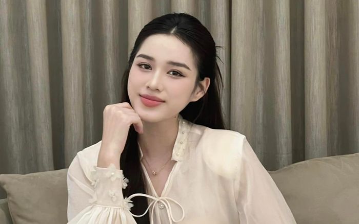 Hoa hậu Đỗ Thị Hà có chị gái đẹp như 'sinh đôi', sở hữu chiều cao ấn tượng