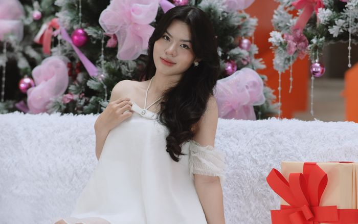 Lên TikTok gặp KOC xinh đẹp, triệu view để 'sạc' năng lượng hoá ra là sinh viên Trường ĐH FPT