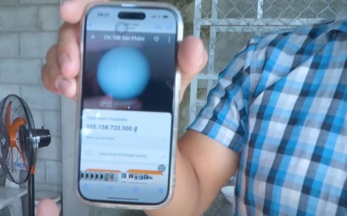 Người đàn ông sở hữu viên đá giống thiên thạch kim cương 105 tỷ, giá trị thật vẫn là ẩn số