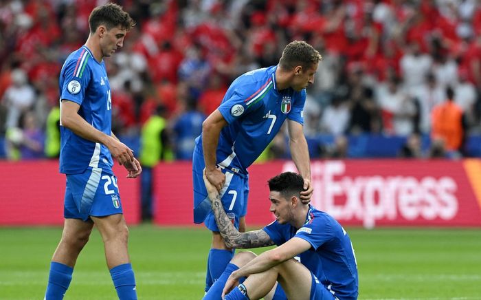 Tuyển Ý trở thành cựu vương theo cách tệ nhất