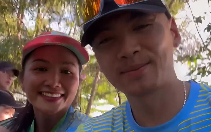 H'Hen Niê không còn trốn camera, thoải mái tình tứ với bạn trai ở nơi công cộng