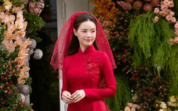 Em dâu xinh đẹp của Midu: Sắc vóc gợi cảm không thua ai!