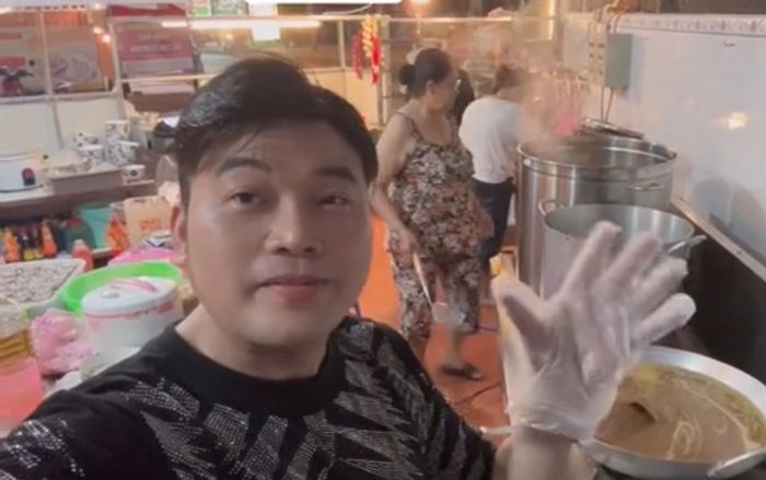 Nam ca sĩ từng được Hoài Linh dìu dắt nay đi bán phở ở Bình Chánh